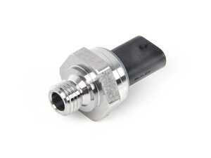ES#4626986 - 0009053007 - Pressure Sensor - Located on the fuel rail - Genuine Mercedes Benz - Mercedes Benz