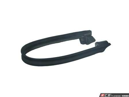 ES#4817831 - 91156519401 - Targa Top Seal - Right Outer - URO - Porsche