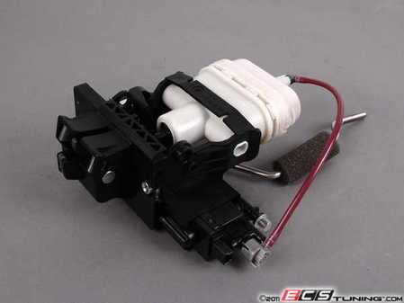 ES#1799081 - 2307500185 - Trunk Latch Assembly - Includes vacuum solenoid for soft close feature - Genuine Mercedes Benz - Mercedes Benz