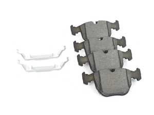 ES#4810152 - BE681H - Bosch Blue Semi-Metallic Brake Pads With Hardware - Front - A great value pad that offers strong, consistent braking and low dust - Bosch - BMW