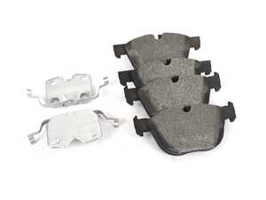 ES#4809880 - BE1294H - Bosch Blue Semi-Metallic Brake Pads With Hardware - Front - A great value pad that offers strong, consistent braking and low dust - Bosch - BMW