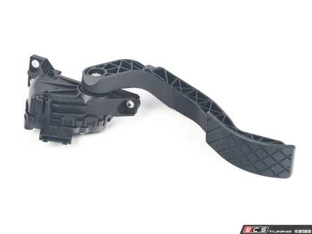 ES#2580940 - 8D1721523L - Accelerator Pedal - Includes the electronic control module - Original Equipment Supplier - Audi Volkswagen