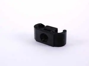 Fuel pipe bracket