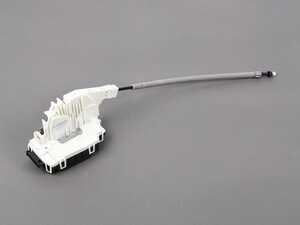 ES#4684629 - 2047201835 - Door Lock Actuator Motor - Front Right - Vemo - Mercedes Benz