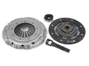 ES#4141793 - 07K141015D - Clutch Kit - Includes clutch disc and pressure plate - LUK - Volkswagen