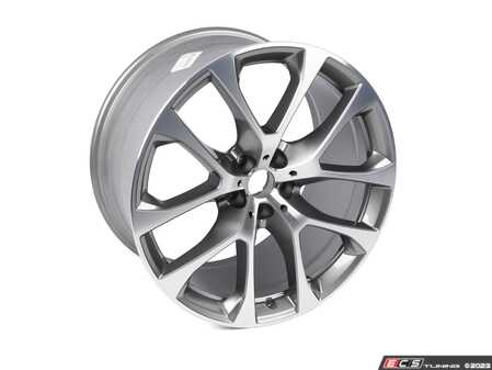 ES#3573789 - 36116883758 - Bmw Light Alloy Wheel V-Spoke 738 - 20" - BMW Style 738 wheel: sleek design, durable alloy, perfect fitment. - Genuine BMW - BMW