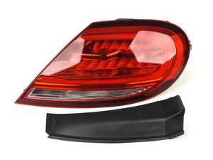 ES#3144272 - 5C5945208E - LED Tail Light - Right - Gasket and bulbs included - Genuine Volkswagen Audi - Volkswagen