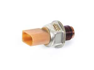 ES#3183533 - 03L906054A - Pressure Sensor - Pressure sensor found opposite of fuel pressure regulating valve on the fuel rail. M18x1.5 - Vemo - Audi Volkswagen