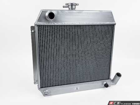 ES#4842774 - 7225 - BMW 2002 High-Performance All-Aluminum Radiator - Built from lightweight yet durable aluminum, it provides enhanced heat dissipation, preventing engine overheating during demanding conditions - CSF - BMW