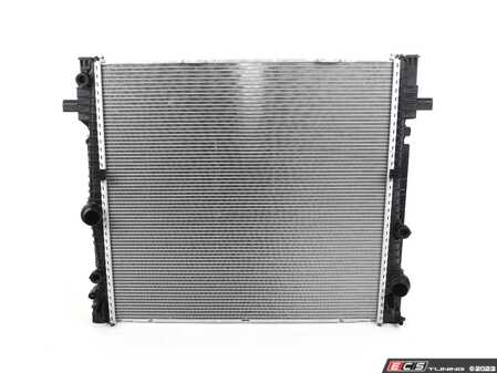 ES#4181129 - 17118642745 - Engine Radiator - Eliminate coolant leaks with a brand new Genuine BMW radiator - Genuine BMW - BMW