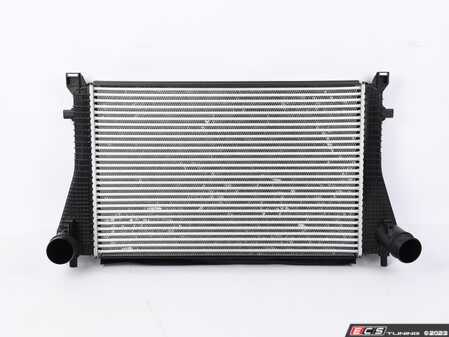 ES#4842747 - 5Q0145803AA - Intercooler *Scratch And Dent* - Replacement OEM intercooler - Scratch & Dent - Audi Volkswagen