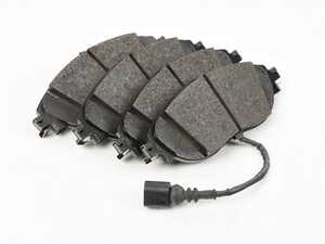 ES#4858424 - 5Q0698151AJ - Front Brake Pad Set *Scratch And Dent* - Scratch & Dent - Volkswagen