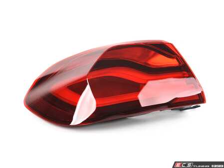 ES#4209518 - 63219491577 - REAR LIGHT IN THE SIDE PANEL - Genuine BMW - BMW
