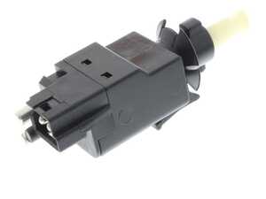 ES#2894085 - 0015450109 - Brake Lamp Switch - Located behind the brake pedal in your Mercedes-Benz - Vemo - Mercedes Benz