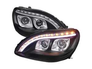 ES#4872380 - LHP-BW22000JM-TM - 1998-2006 Mercedes Benz W220 S Class Projector Headlights W/ LED Light Strip & Turn Signal Lights (Matte Black Housing/Clear Lens) - Plug & Play Lighting Solution - US Spec Set - Add new life to the front of your Mercedes! - Spec-D Tuning - Mercedes Benz