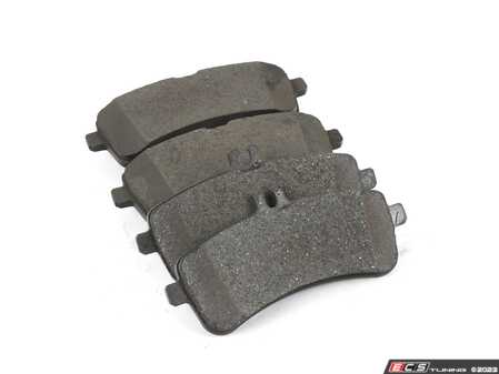 ES#4772358 - 0004203700 - Rear Brake Pad Set - does not include brake wear sensor - Bosch - Mercedes Benz