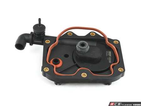 ES#4866069 - 11617508541 - Engine Crankcase Breather Element - Ensure a proper seal between the outside elements and you engines internals! - Hengst - BMW
