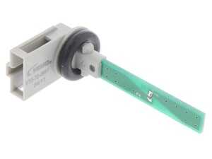 ES#2899132 - 4B0820539 - Temperature Sensor - Priced Each - Located on the front of the air distribution housing - Vemo - Audi Volkswagen