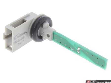 ES#2899132 - 4B0820539 - Temperature Sensor - Priced Each - Located on the front of the air distribution housing - Vemo - Audi Volkswagen