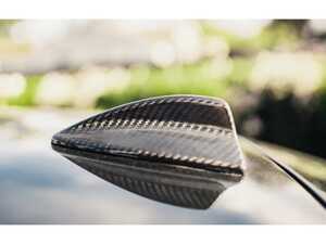 ES#4899783 - BM-0333 - Dry Carbon Roof Antenna Cover - E82 1-Series | E90 3-Series Sedan | E92 3-Series Coupe Including M3 - This AutoTecknic dry carbon roof antenna cover is a must-have for BMW enthusiasts looking to refine their vehicles appearance. - AUTOTECKNIC - BMW