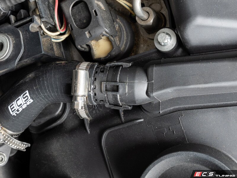 ECS - 018481LA02 - N55 Upgraded Crank Case Vent Hose