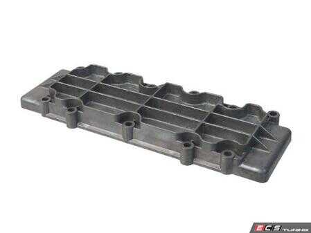 ES#4932817 - 93010511605 - Valve Cover - URO - Porsche