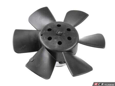 ES#2896714 - 165959455L - Radiator Fan Motor - Keep your classic VW running cool and prevent catastrophic engine damage with this direct-fit replacement radiator cooling fan motor. - Vemo - Volkswagen
