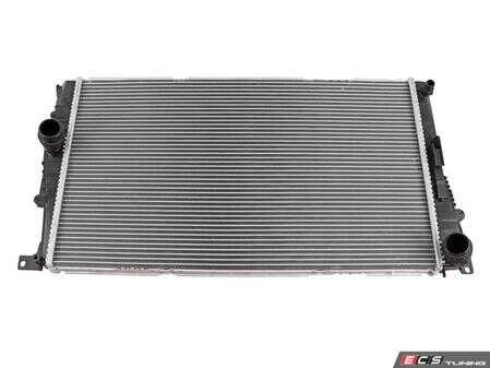ES#4854646 - 17118672102 - BMW | Radiator, engine cooling - Vemo - 