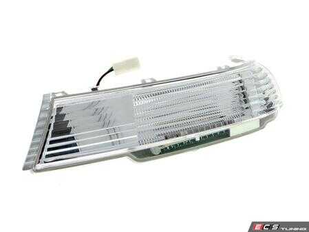 ES#3199859 - 7L6949102B - Side Marker - Right - Located on the mirror housing to give you more visibility - Vemo - Volkswagen