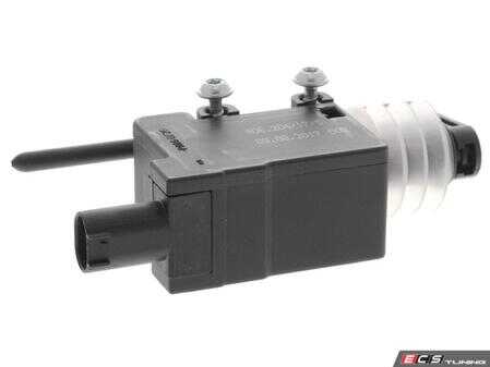 ES#4852721 - 99762411300 - PORSCHE | Actuator, central locking system - Vemo Q+ - Porsche