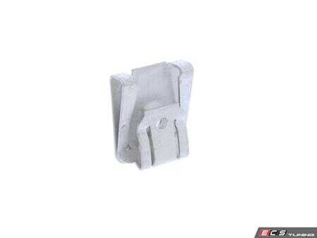 ES#2887240 - 49943145 - Nut - Vaico - Mercedes Benz