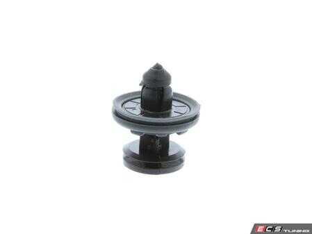 ES#2890088 - 6Q0868243 - Door Panel Clip - Priced Each - Keep your door together - Vaico - Volkswagen
