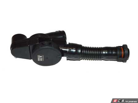 ES#5386444 - 94610722977 - Crankcase Vent Valve - Right Side - Acts as a non-return valve that helps regulate crankcase gases and prevents backflow into the engine or emission system - Hamburg Tech - Porsche