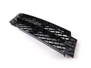 ES#74603 - 51117134080 - Bumper Grille - Right - The trim piece that fits into the opening in the right side of the bumper - Genuine BMW - BMW