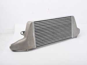 ES#5433898 - IETPCQ1sd - IE FDS Performance Intercooler - (NO LONGER AVAILABLE) *Scratch And Dent* - Features a massive bar & plate core and cast aluminum end tanks equipped with IE's Flow Distribution System (FDS) technology - Scratch & Dent - Audi