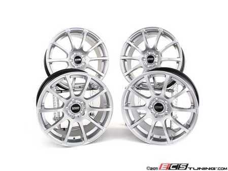 ES#2837022 - v13395KT - 18" V701 - Set Of Four  - 18"x8.5" ET45 / 18"x9.5" ET45 5x112 - Hyper Silver - VMR - Volkswagen