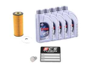 ES#3144636 - 074115562TKT -  Oil Service Kit - Includes Mann oil filter and Fuchs 5w-40 oil - Assembled By ECS - Volkswagen