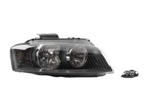 ES#2713245 - 8P0941003HKT - Halogen Headlight Set - Includes both headlight assemblies without bulbs - Genuine Volkswagen Audi - Audi