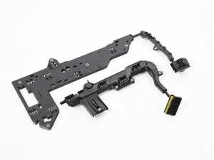 ES#5435492 - 0B5398009Fsd - Mechatronics Repair Kit *Scratch And Dent* - Includes the valve block wiring, speed sensor with cable, and hardware - Scratch & Dent - Audi