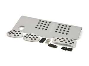 ES#2840415 - P756092SILVER - Rennline 4-Piece Pedal Set - Manual Transmission - Silver - Silver anodized aircraft aluminum gas, brake, clutch, and dead pedal set with rubber grips and stainless steel hardware - Rennline - Audi Volkswagen