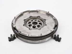 ES#5446742 - 06J105266H - 6-Speed Manual Flywheel *Scratch And Dent* - Connects the engine to the clutch plate assembly - Scratch & Dent - Volkswagen