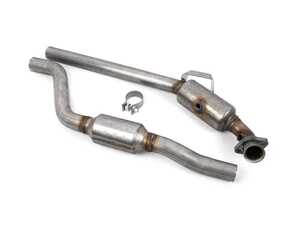ES#5480395 - 21-440 - MagnaFlow Direct Fit Catalytic Converter 10-12 Mercedes-Benz GLK350 V6 3.5 OEM Underbody - Keep the check engine light off with MagnaFlow OEM Grade Federal/EPA Compliant Direct-Fit Catalytic Converter 21-440. With features including free-flowing mandrel-bent tubing and highly corrosion resistant stainless steel construction, - Magnaflow - Mercedes Benz