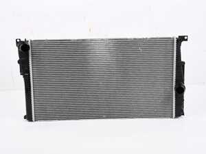 ES#5481234 - 17118678027 - Radiator *Scratch And Dent* - Ensure proper cooling for your engine with a new radiator - Scratch & Dent - BMW