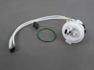 ES#5374231 - 2044704594 - Fuel Pump Assembly - Left - Bremmen Parts - Mercedes Benz