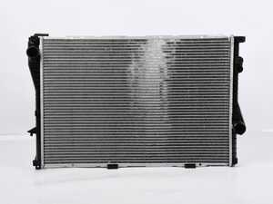 ES#5480886 - 2918 - OE Style Radiator  *Scratch And Dent* - Scratch & Dent - BMW