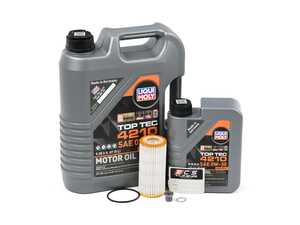 ES#5481101 - MK8ROS2KT - Liqui Moly Top Tec - Oil Service Kit (0W-30) - Includes 0W-30 Liqui Moly oil, Hengst filter, and Genuine drain plug - Assembled By ECS - Audi Volkswagen
