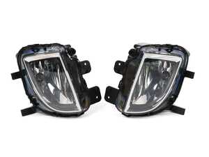 ES#5482066 - 5K0941700EKT - Halogen Fog Lamp Housing - pair - Complete fog light assembly including bulbs - Genuine Volkswagen Audi - Volkswagen