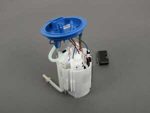ES#3554614 - 5QM919051B -  Low Pressure Fuel Pump - with sending unit - Restore fuel pressure and correct fuel gauge readings - Genuine Volkswagen Audi - Volkswagen