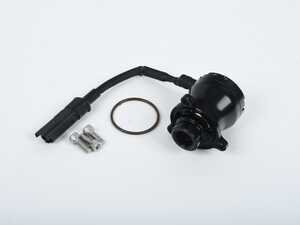 ES#5491088 - TS-0223-1093SD8 - Turbosmart BOV Kompact EM Dual Port VR10 - N18 Engines  *Scratch And Dent* - Dual Port vents both to the atmosphere and back into the air intake. Higher boost applications. - Scratch & Dent - MINI