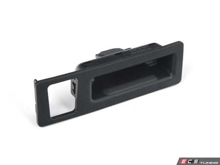 ES#5396226 - 51247463162 - Tailgate Release Button - Secures trunk and helps reduce lid vibration - Bremmen Parts - BMW